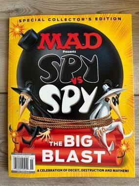 MAD Presents Spy vs Spy: The Big Blast - Yellow & Black Cover 2016 Collectible